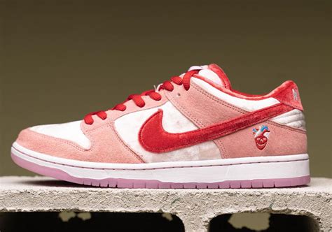 strange love Nike Sb Dunks